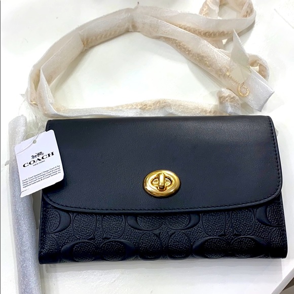 NEW COACH CHAIN CROSSBODY